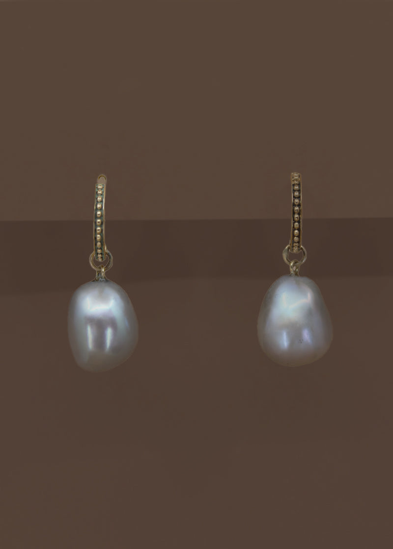 14KY Grey Pearl Half Hoops