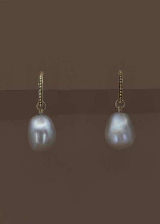 14KY Grey Pearl Half Hoops
